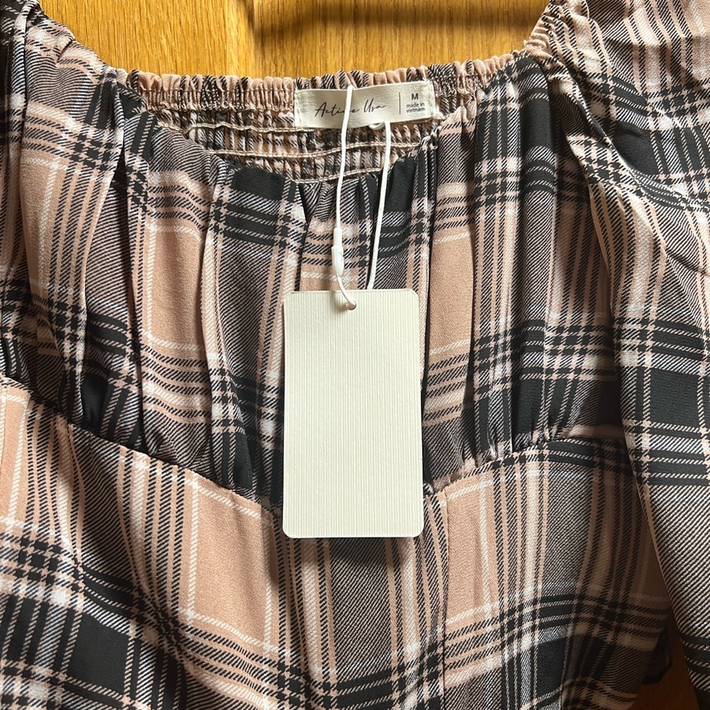 Long sleeve crop top blouse